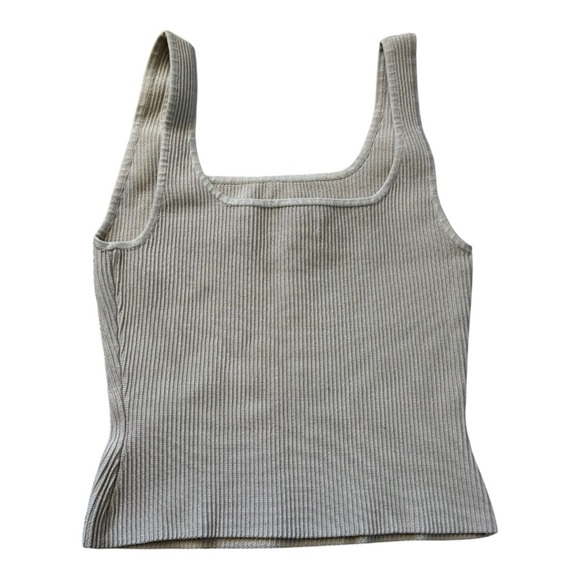 Babaton
Sculpt Knit Squareneck Cropped Tank medium - Picture 2 of 3